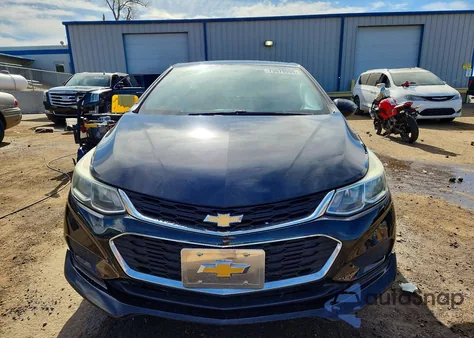 2017 Chevrolet Cruze Ls z USA, uszkodzony, nr VIN 1G1BB5SM9H7246363